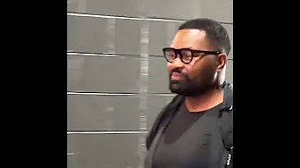 Jerod Mayo arrives at Commander Field for his first road preseason game as HC of the #Patriots thumbnail