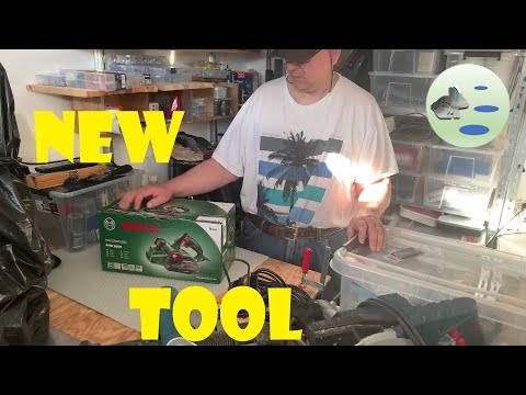 The Bosch PHO 2000 hand planer unboxing and demonstration