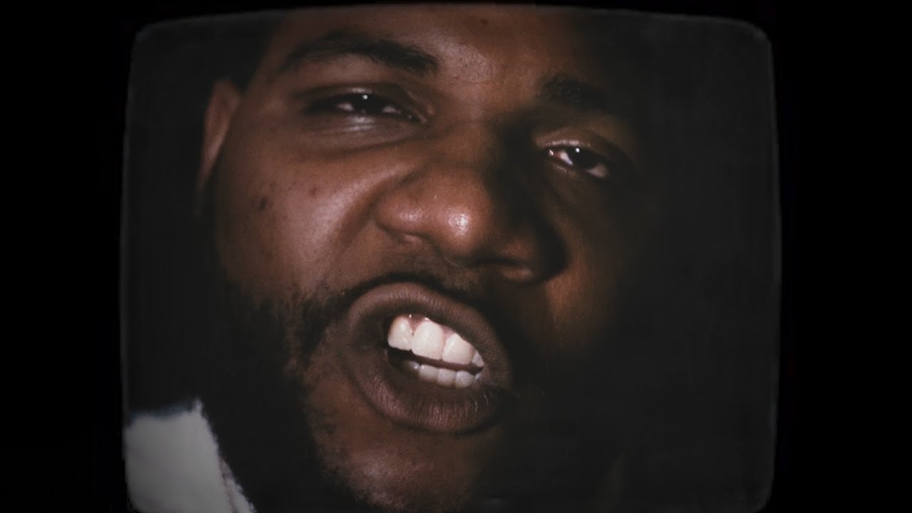 2 Gunz Vito 'Foolish' (Official Music Video) 2 Gunz Vito 'Foolish' (Official Music Video)