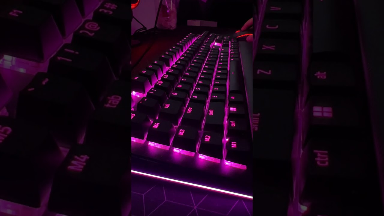 What Happens If You Type SUPER Fast On This Keyboard?