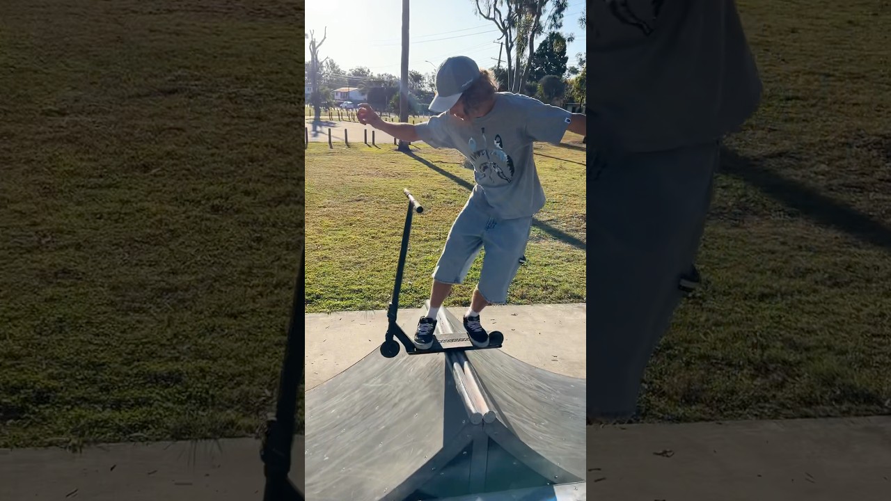 Look mum, no hands! 😂🙌 #fyp  #trending #scooter #trending #foryoupage #australia #scary