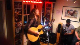 Video thumbnail of "Newton Faulkner ~ Smoked Icecream (title not decided yet!) ~ House Concerts York ~ 20.03.2012"