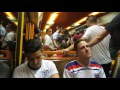 Российские фанаты поют в марсельском метро