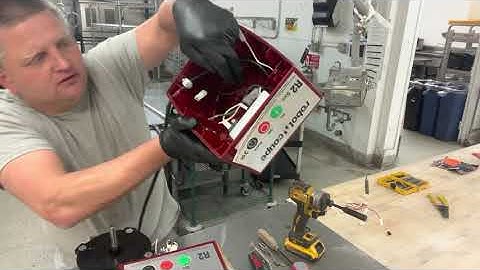 Robot coupe r2 upper housing replacement part 1