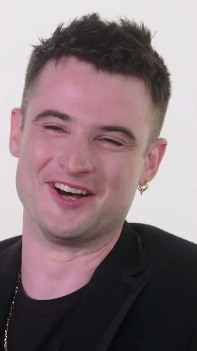 Neil Gaiman Had to Tell ‘Sandman’ Star to ‘Stop Being Batman' #Shorts