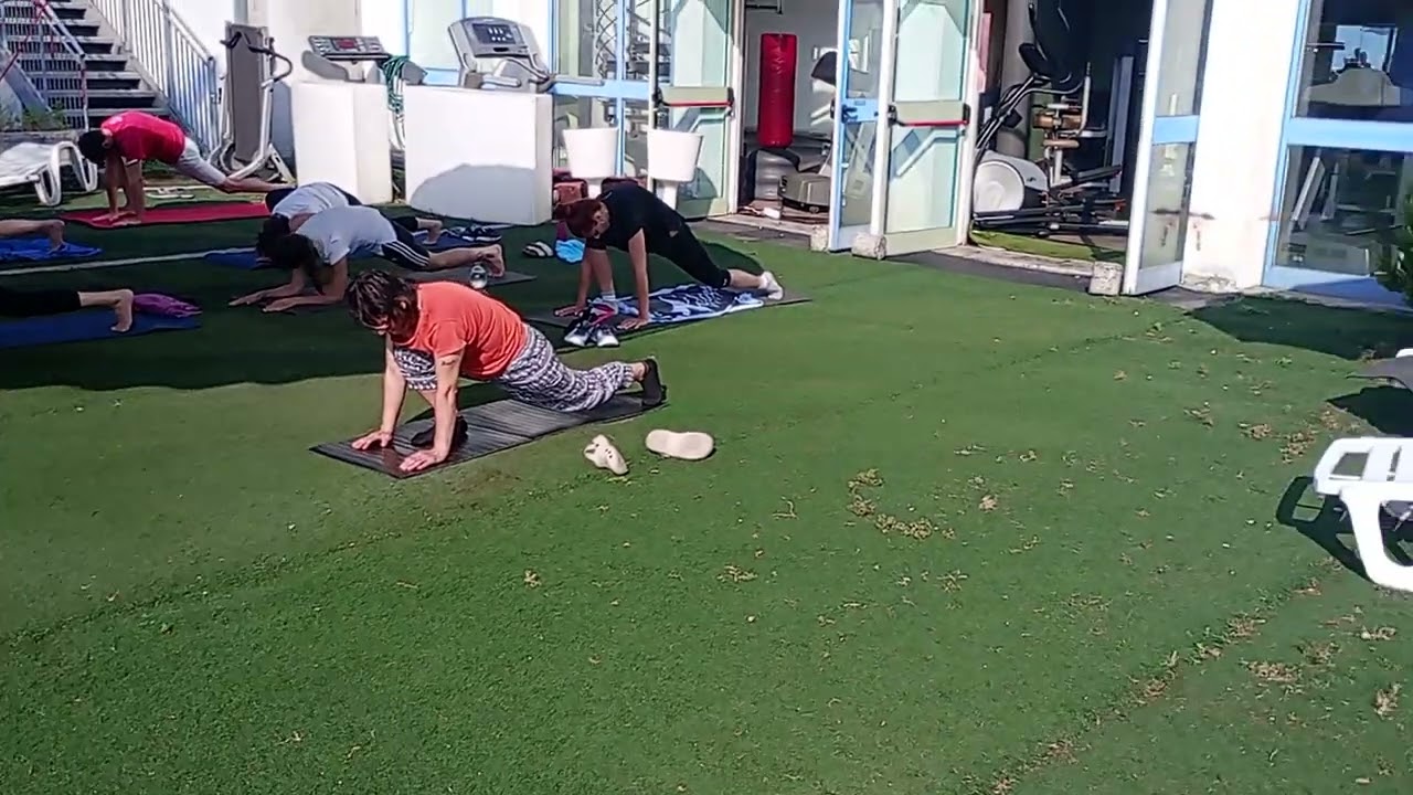 Yoga Flex... Palestra lake fitness Lovere by Simon e Anna