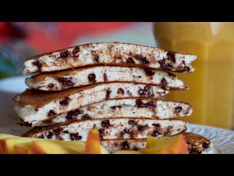 Video: Pancakes Con Banana E Salsa Al Cioccolato