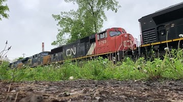 Csx M368 Manifest Train w/CN EMDs Leading And Trailing - Fairport, NY