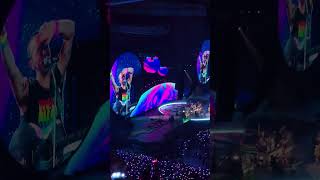 "Biutyful" - Coldplay live in Manila