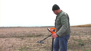 картинка: Сбежал в поле но и там меня нашли! Металлодетектор Minelab X-Terra