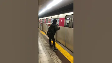 電車が発車して先輩に喧嘩売った奴の末路 Shorts 