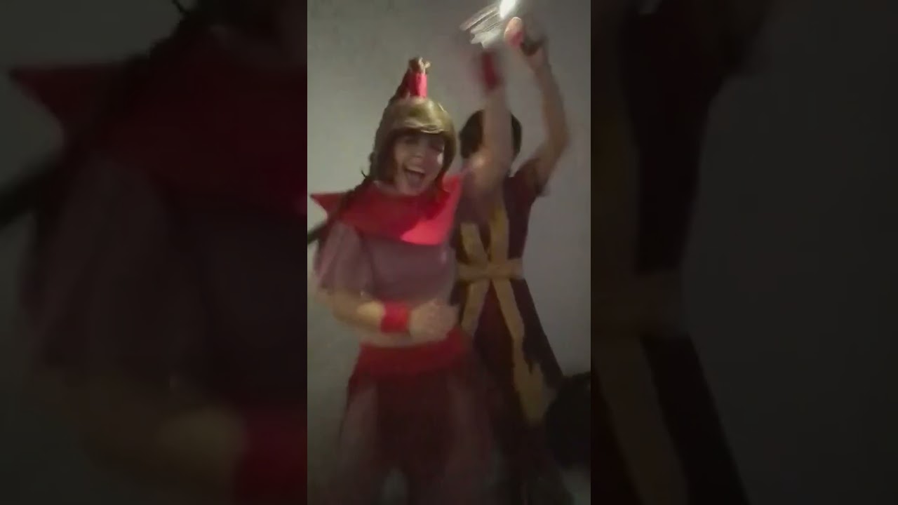 Avatar the last Airbender cosplays! 🔥Zuko & Ty lee dance battle