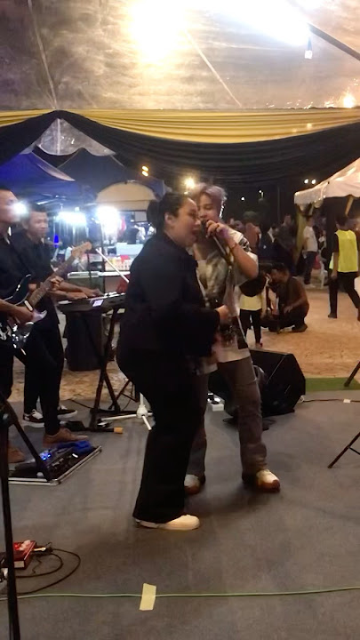 BARU NAMPAK PENYANYI ASAL LAGU WARNA HATI !! DENGAR RADIO SURIA FM JE