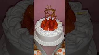 happy birthday, self~!! 🍓🩷 #birthday #strawberry #viral #trending #food #foodie #kpop