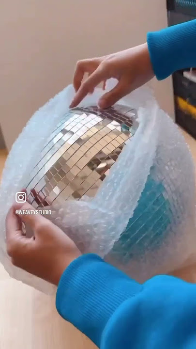 Unbox and hang on a huge disco ball with me ✨💕 （shoutout to my dad for helping me out❤️😘🥰#disco