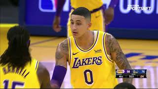 Kyle Kuzma with no look pass to Montrezl Harrell