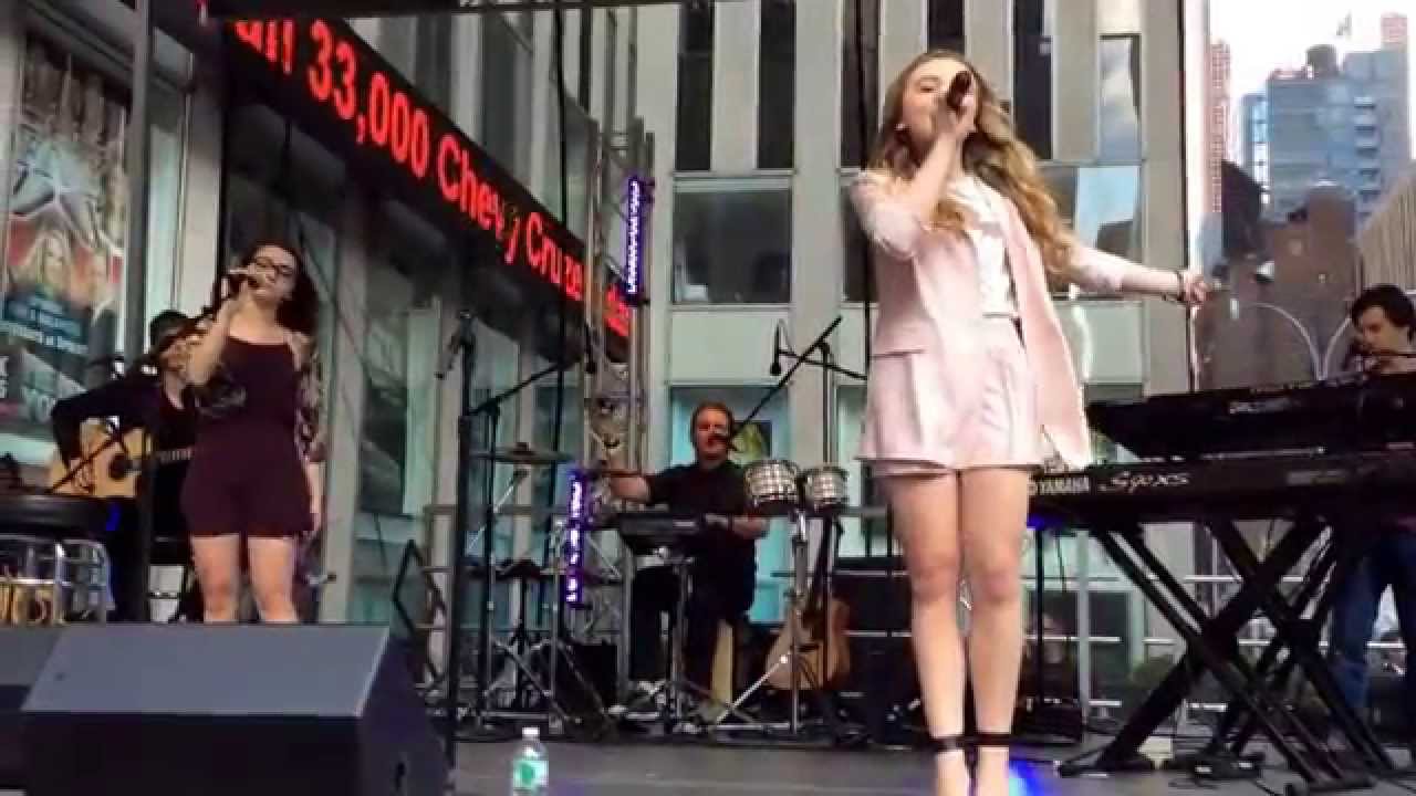 Sabrina Carpenter Live at the All American Concert singing "can't blame