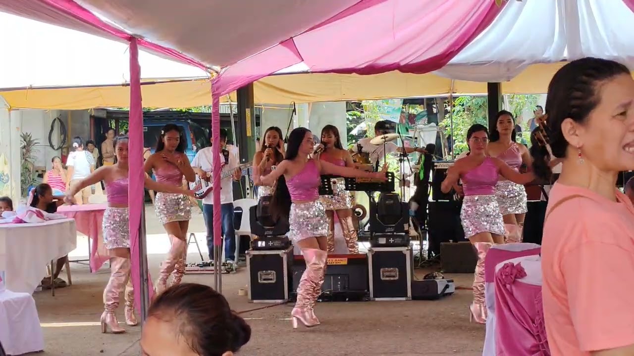 Medley Dance Song cover by  Amhie & Che che at CTJ NAVAS BAND   CP # 09168442301