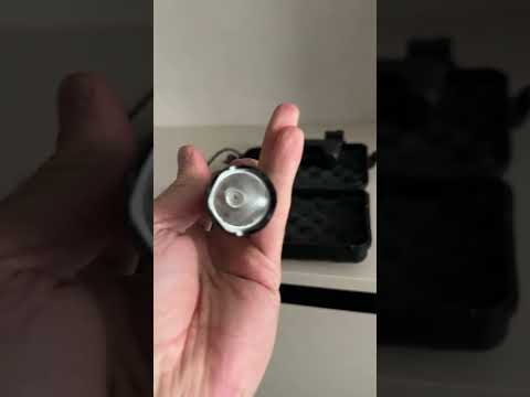 Ручний тактичний військовий ліхтар із червоним світлом акумуляторний ліхтар туристичний Fonarik, видео 1