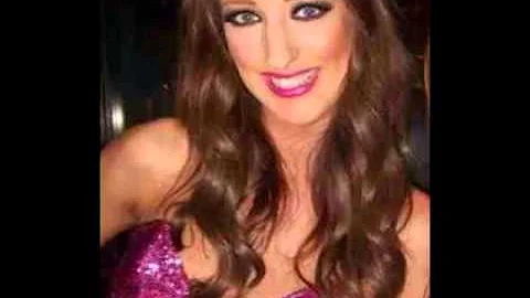 Michelle MacGregor sings 'Jar of Hearts' Live - Mu...