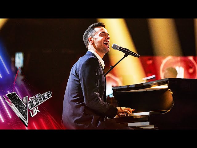 Andrew Bateup's 'Everything I Do, I Do It For You' | Semi-Finals | The Voice UK 2021 class=