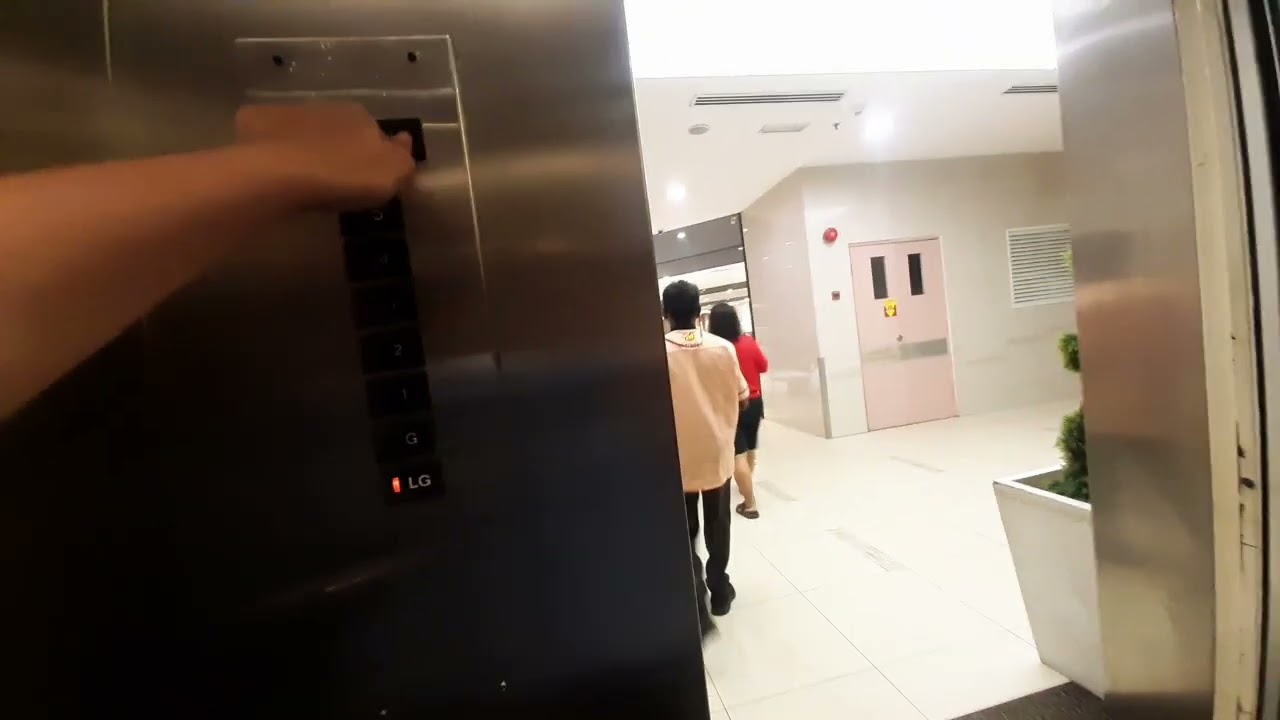 Hitachi Elevator at AEON @ 1 Utama Shopping Centre Bandar Utama, Selangor, Malaysia