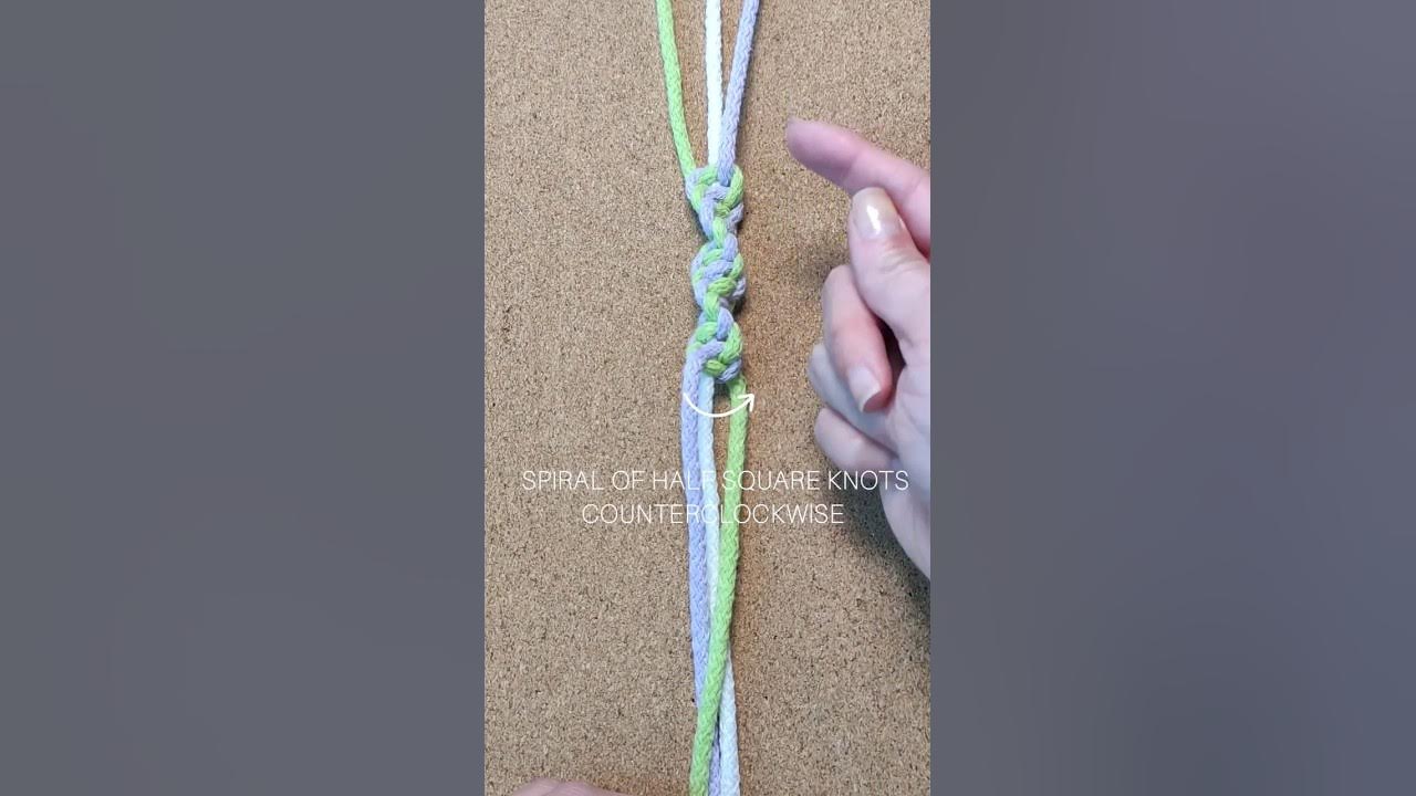 Spiral of half square knots 🪢 Learn macrame fast and easy with ...