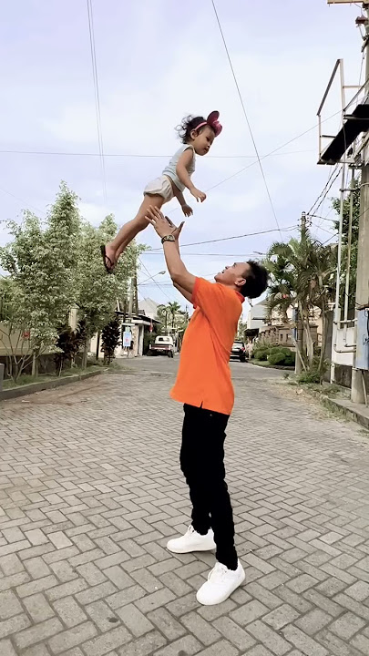 Tiba Tiba Aku Melayang