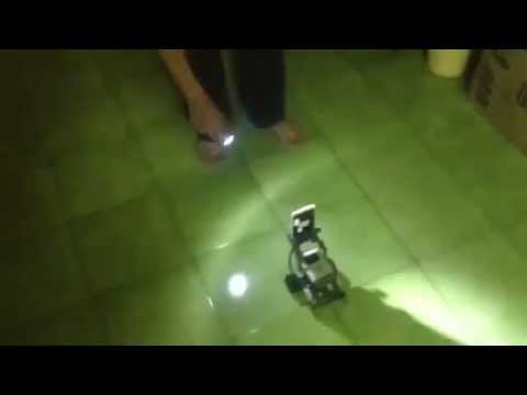 OpenCV Light-tracking Robot - Android / NXT / openCV library