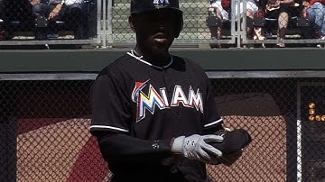 MIA@PHI: Ozuna drives in three runs on four hits