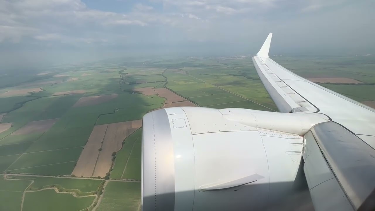 American Airlines 737 MAX 8 Takeoff from Cali Colombia