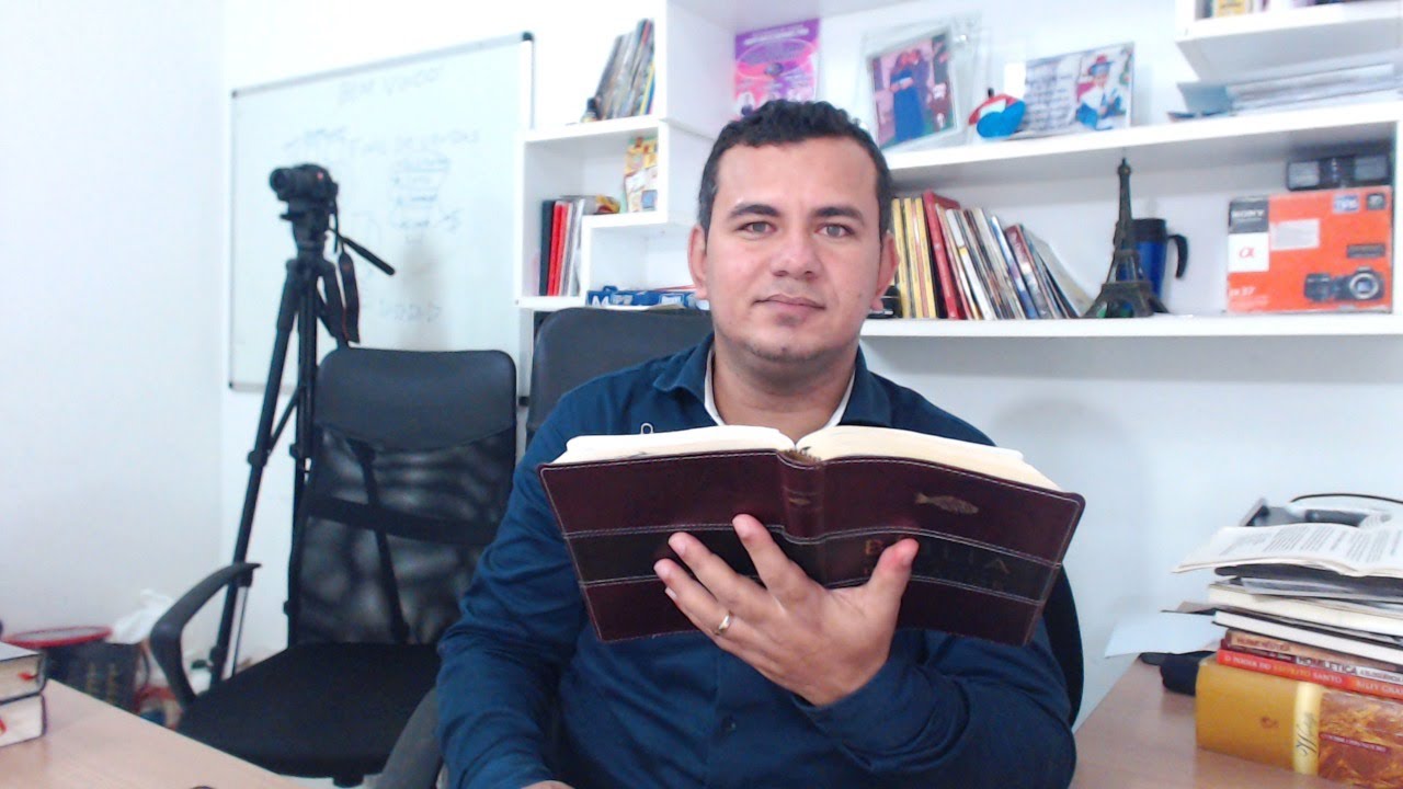 ESTUDO BÍBLICO: O DEUS QUE REVELA O PROFUNDO E O ESCONDIDO(DANIEL 