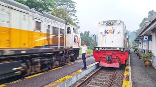 STASIUN SEPI TEMPAT BERTEMUNYA DUA KERETA API !