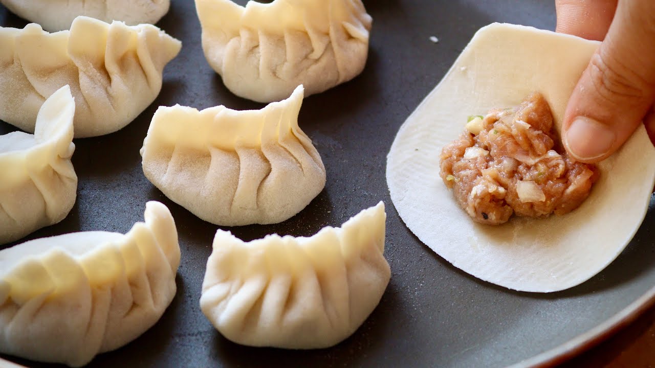 বাসায় গরুর মাংস? ২০ মিনিটে বানিয়ে ফেলুন মজাদার এই নাস্তা রেসিপি/Momos recipe