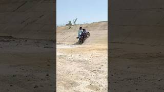 Bike Stunt Skills! 🔥" বা "Apache RTR 160 2V Extreme Stunt 😱"।#stunt #stuntlife #stuntman #trending 🔥