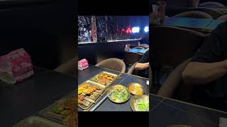 老王炸烤：台中北區炸烤兩吃王者！深夜想吃炸的烤的？一站滿足！#台中美食#老王炸烤#炸烤兩吃#台中宵夜#北區美食#鹹酥雞控#宵夜推薦#炭火燒烤#夜市美食#在地美食  #雞屁股真香#魷魚控集合#台中探店