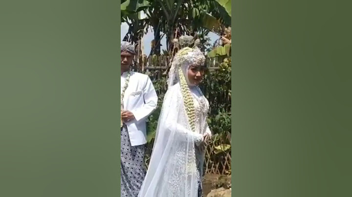 Indahnya gaun pengantin adat sunda