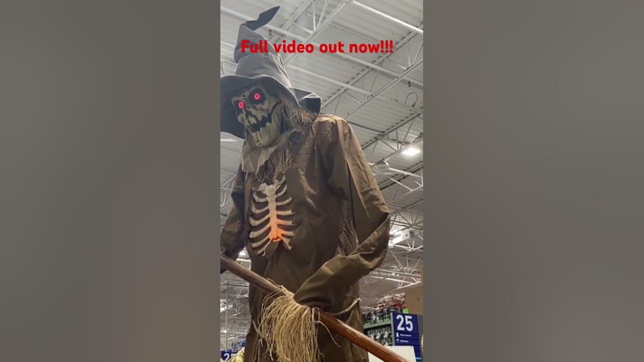 12 foot animated scarecrow. Lowes 2023 halloween. halloween 