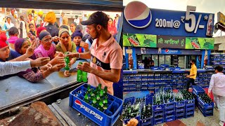 ONLY 5 /- ₹ COLD DRINK 😳😳|| Goli ki speed से बेचते है रोजाना 10,000 bottle 😱😱 at GOLDEN TEMPLE screenshot 3