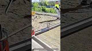 도로 기초 평탄작업의 정밀함 #worker #process #leveling #paving #construction