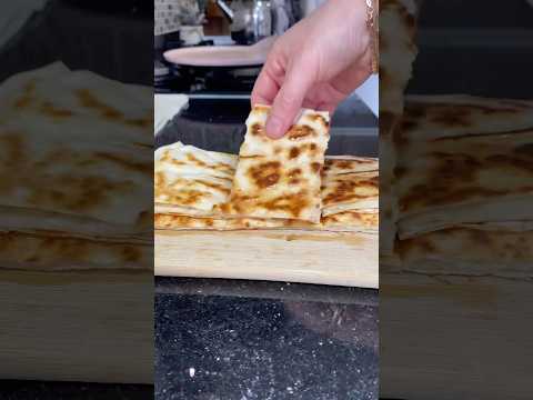 Gözleme Time — Турецкая гезлеме – с готовой юфкой и сыром 🇹🇷🔥#recipe #food #cooking #shorts