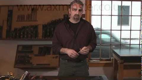 Lie-Nielsen - Seating Your Socket Chisel Handle