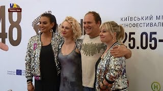 На Фестивале Молодость Состоялась Премьера Ленты Американского Режиссера Рокси Топорович