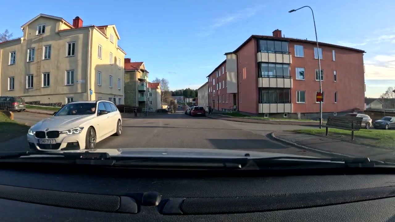 Driving To Arvika PART 2  in Värmland in Sweden with my Volvo XC70.A fine tour on a Saturday .