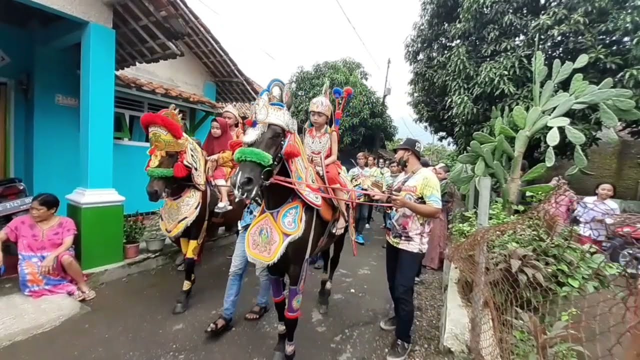 Kuda renggong !! Kembang tanjung putra balebat group