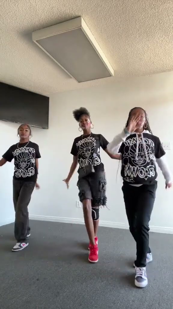 Jayah , Trin , lady k ?? #explorepage #fyp #jesuslovesyou #tommytheclown #shorts