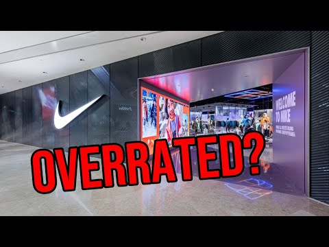 i went to the BIGGEST NIKE STORE IN CANADA! is it overrated??