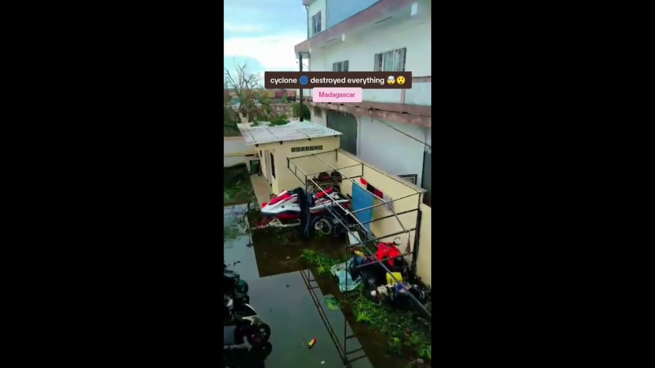 Cyclone 🌀 gezani in Madagascar |indianocean | Madagascar | Africa |Tamatave | @rainagrishavlog7698 