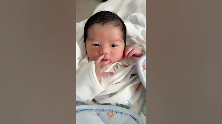 母女平安，6斤半的小妹妹，從此以後就是姐姐的小跟班了，媽媽辛苦了 - 天天要聞