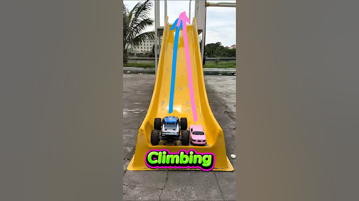 Big vs Small RC Car – Epic Climb Race!